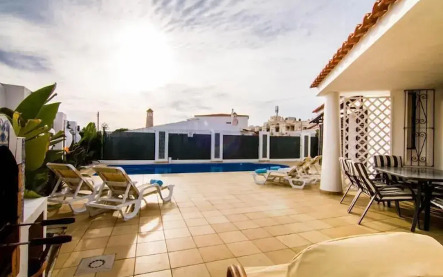 Villa 2, Great Spot Oura Beach, Albufeira