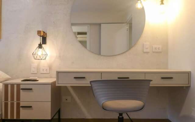 w Fancy 2BR With Balcony in Miraflores