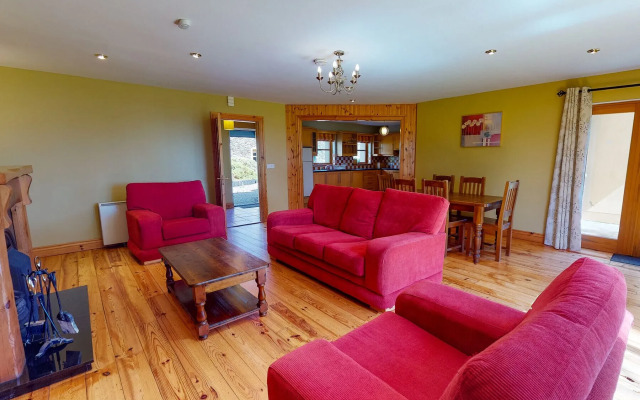 Dingle Courtyard Cottages 2 Bed Sleeps 4
