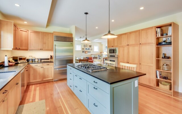 Sunset Hill Sea View - Five Bedroom Home