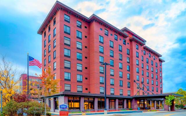 Hampton Inn & Suites Pittsburgh-Downtown