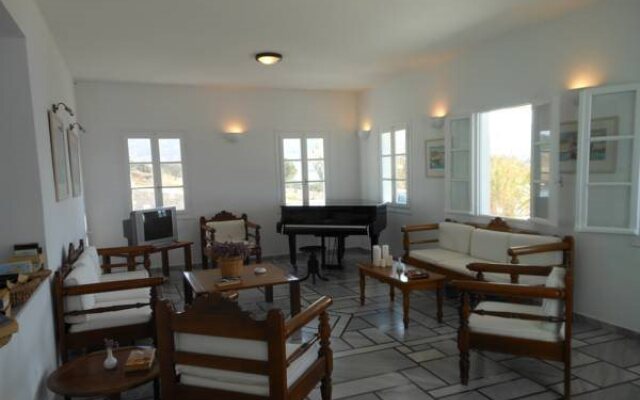 Parian Village Beach Hotel - Adults Only
