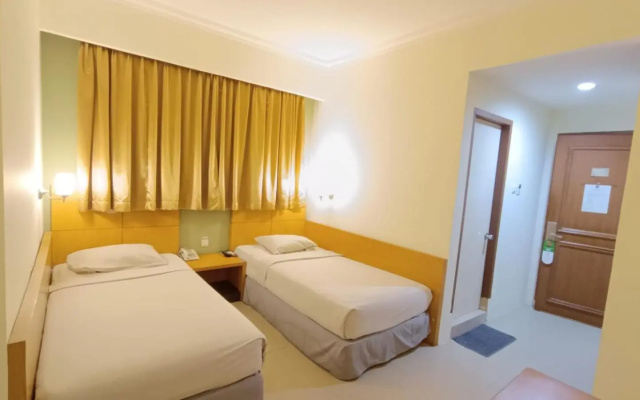 Wisata Hotel Ampera – Guest Rooms – Palembang