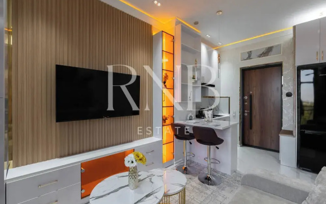 Kamolon 113 by RNB estate