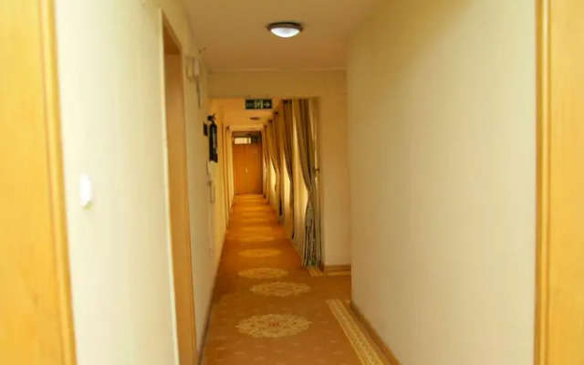 Axum Hotel Addis