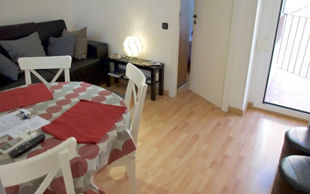 Nice Apartment La Sagrera - in a Very Quiet Zone