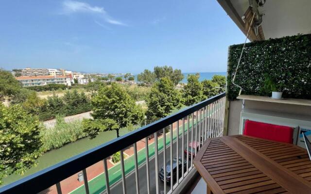 Appartement rénové vue mer avec garage