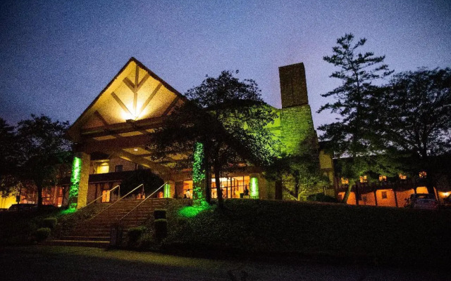 Holiday Inn St. Louis West Six Flags by IHG