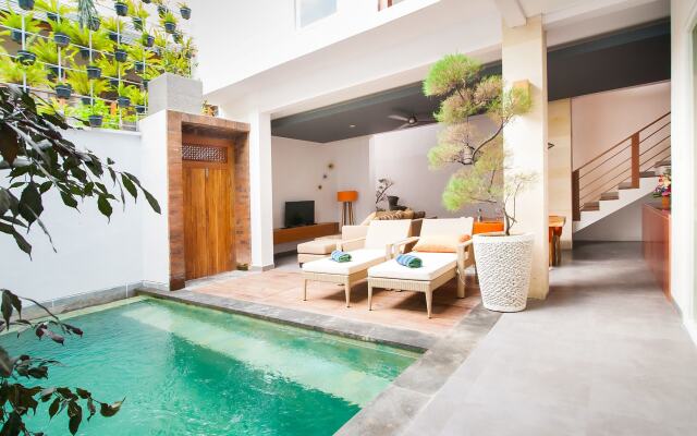 Apple Villa & Suite Seminyak