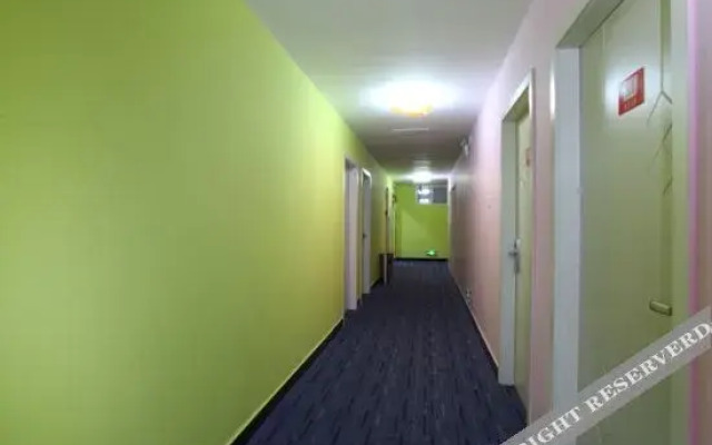 Meigaomei Hotel