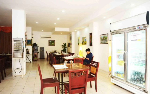 Reyna's The Haven and Gardens