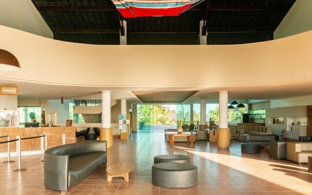 Beach Class Resort