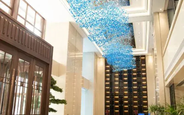 Yuerong Kingmax Hotel