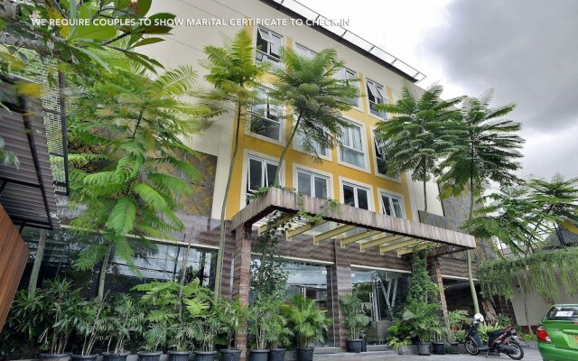 ZEN Rooms Adilla Syariah Ambarukmo