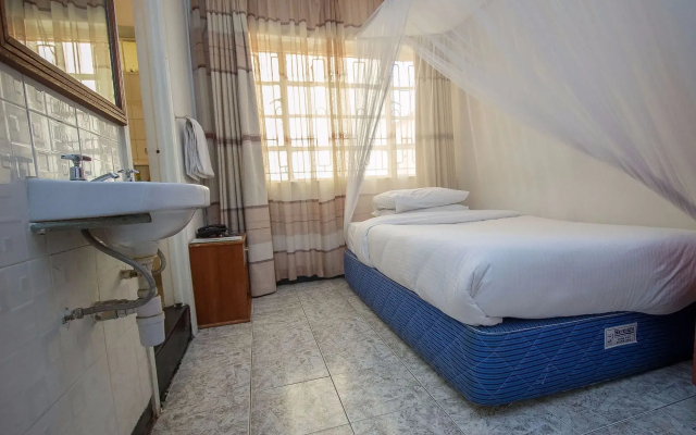 Hotel Embassy