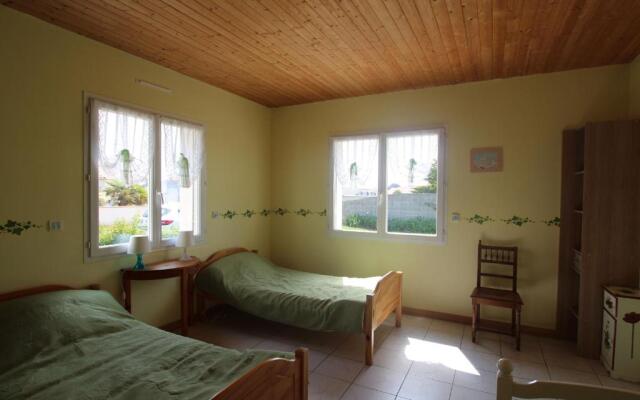Gîte Bouin, 4 pièces, 9 personnes - FR-1-426-95