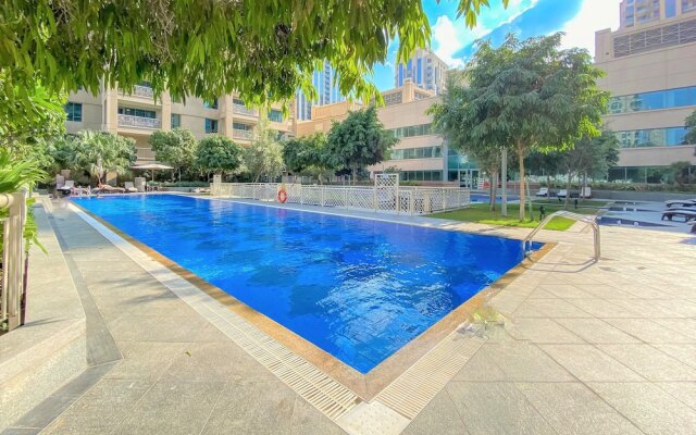 Luxury Burj Khalifa & Fountain View Apt Downtown