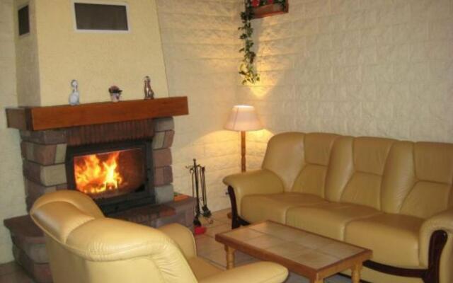 Gîte Fontenoy-le-Château, 3 pièces, 4 personnes - FR-1-589-24