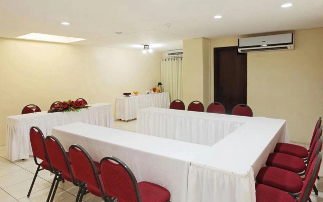 Golden Park Recife By Nacional Inn