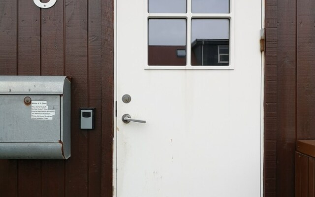 Rose Cottage 70m2 Tórshavn with Parking