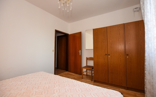 Apartment Luce - family friendly & parking: A2 Pag, Island Pag