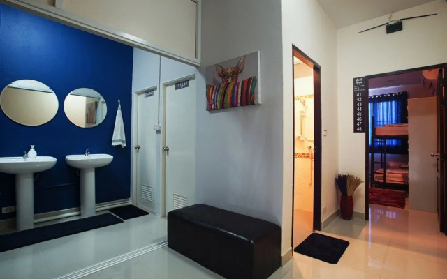 OYO 934 VR Meet Hostel