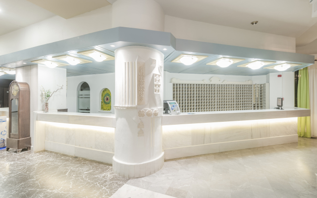 Atlantis Hotel