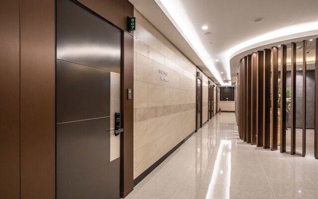 Suwon Aritte Hotel