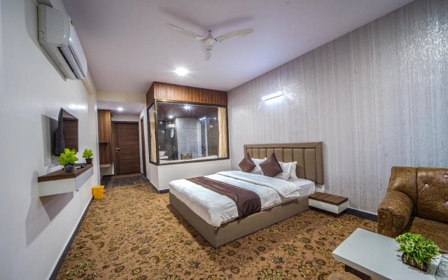 Hotel Jurkis, Kolhapur