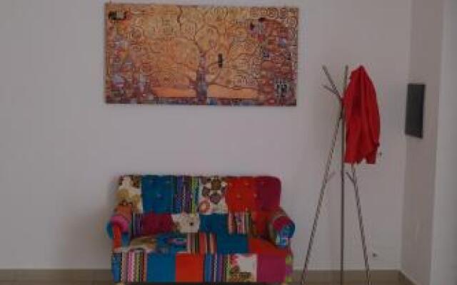 Hoa Suites