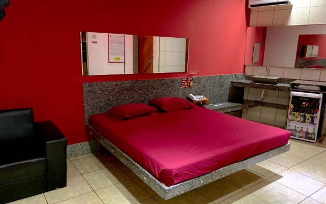 Motel Emoções (Adults Only)