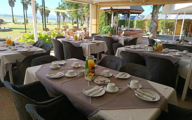 Hotel Jardin del Lago