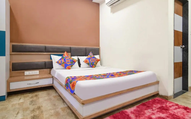 Fabhotel Ss Blue
