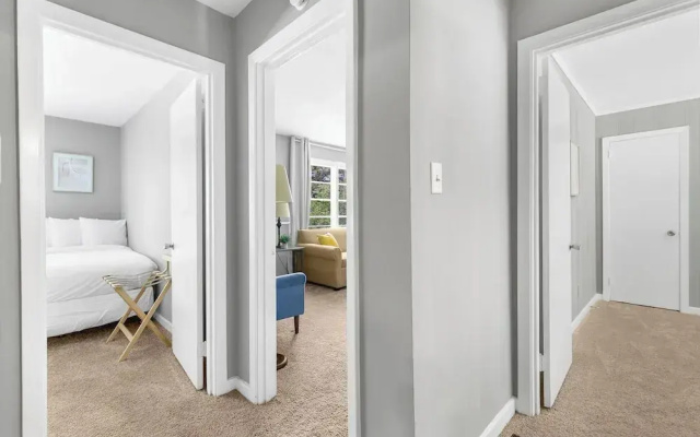Beds on Broadmoor Two Units