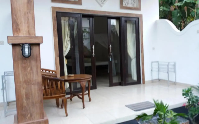 Warung Ombak Homestay