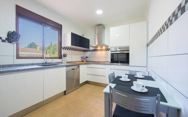Villa - 4 Bedrooms with Pool and WiFi - 106405