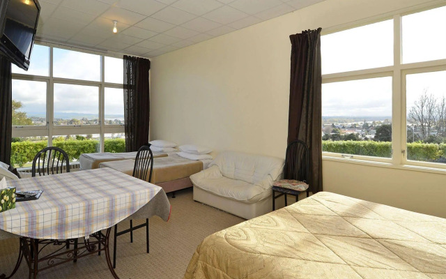 Manor Views