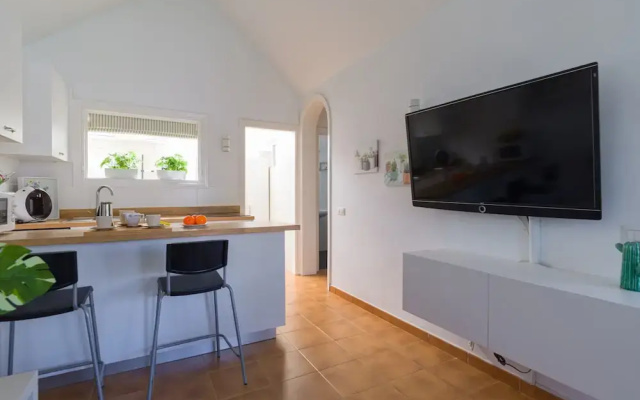 Bungalow in Maspalomas Near Golf & Beach