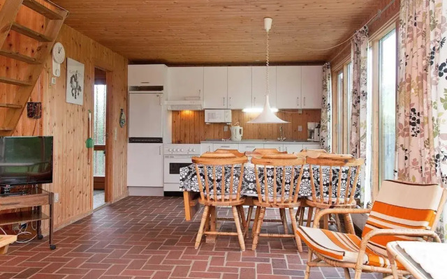 6 Person Holiday Home in Store Fuglede-by Traum