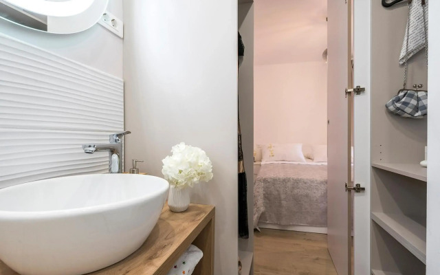 Studio Apartments Petar in old part of town