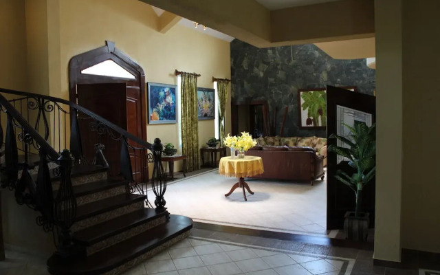 Villa GuavaBerry 5BR 6Bds 12Pax HugePool
