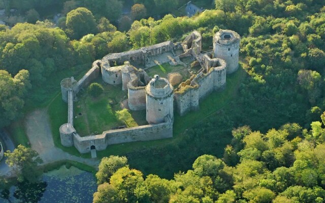 Modern House in Brittany Near the Pink Granite Coast