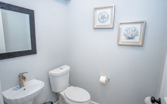 Magnificent Large Home Near Downtown