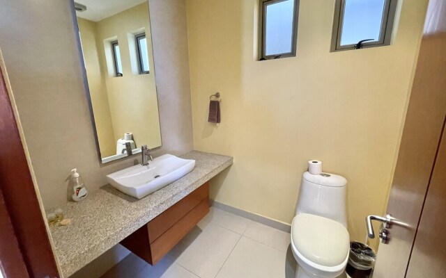 Gavias Grand Ocean Front