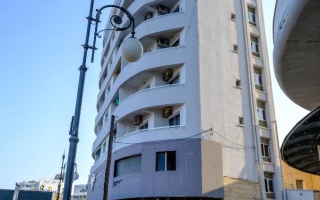 Отель Lazuli Beachfront Apartment 43 Кипр, Ларнака - отзывы, цены и фото номеров - забронировать отель Lazuli Beachfront Apartment 43 онлайн