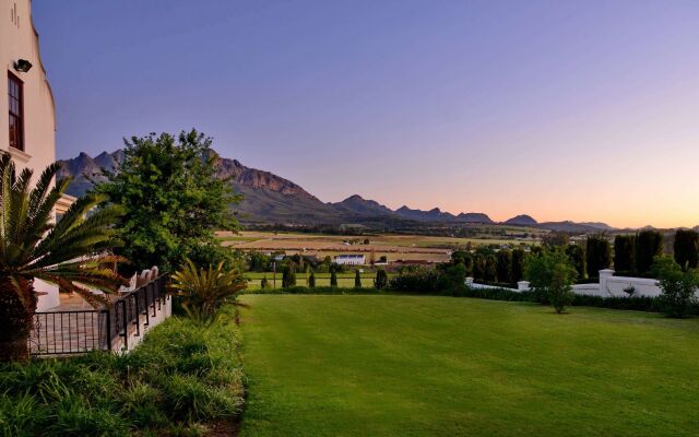 Val du Charron Wine and Leisure Estate Guesthouse