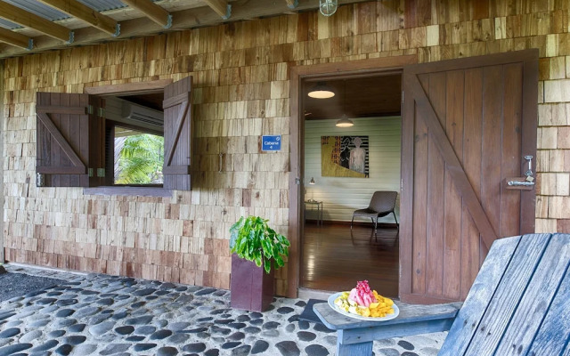 Pagua Bay House Oceanfront Cabanas