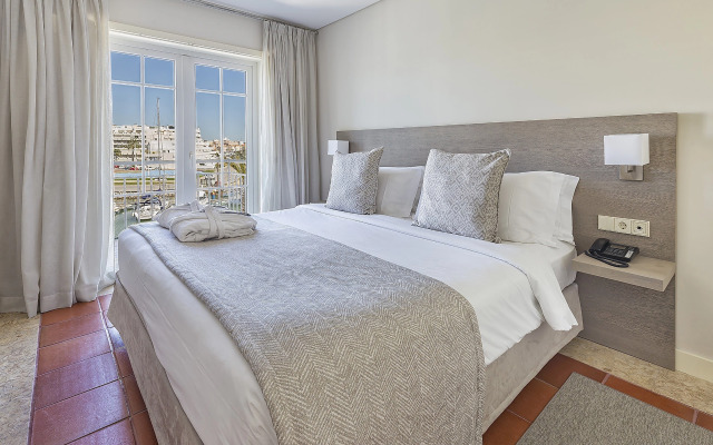 Domes Lake Residences