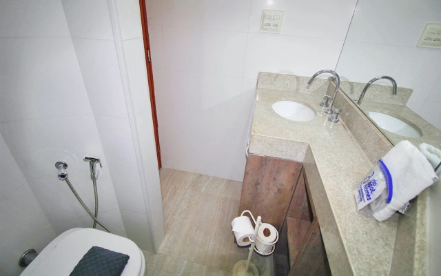 Conforto e Estilo em Copacabana D056