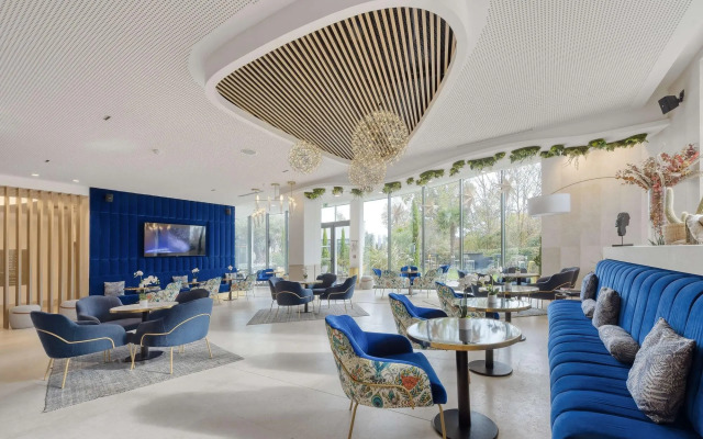 GOLDEN TULIP LYON OUEST TECHLID - Hotel & Spa